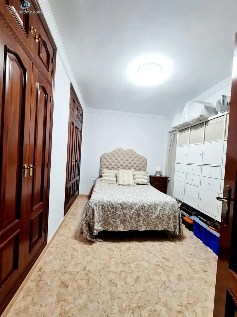 Dormitori de Casa o xalet en venda en San Fernando amb Traster