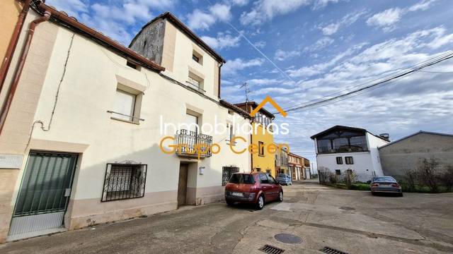 Casa-chalet en Venta en Cirueña