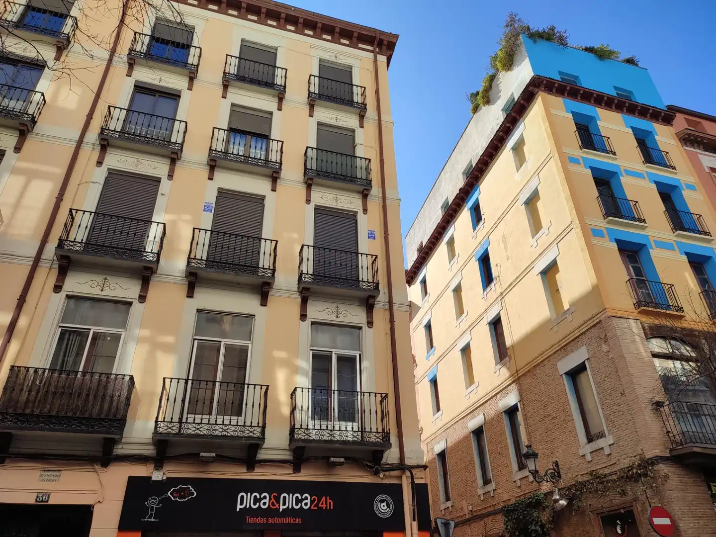Exterior view of Flat for sale in Zaragoza  with Air Conditioner, Heating and Furnished