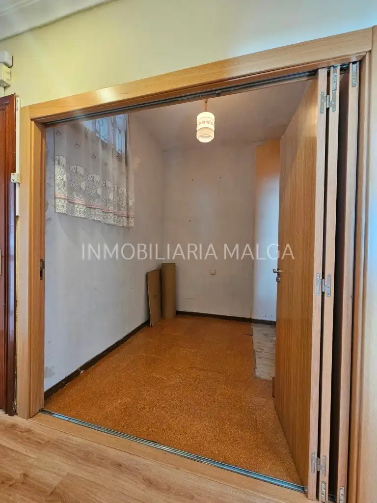 Piso en venta en Colunga con Calefacción, Parquet y Amueblado