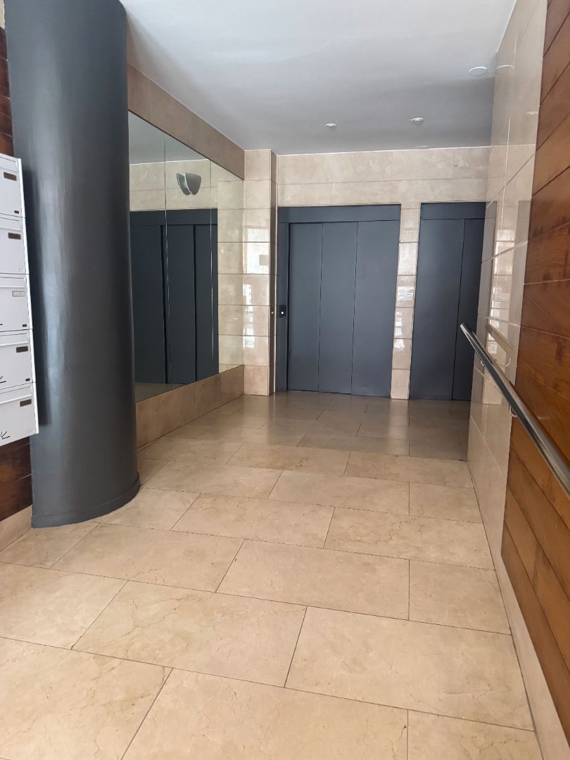 Piso en venta en Torrelavega  con Calefacción, Parquet y Amueblado