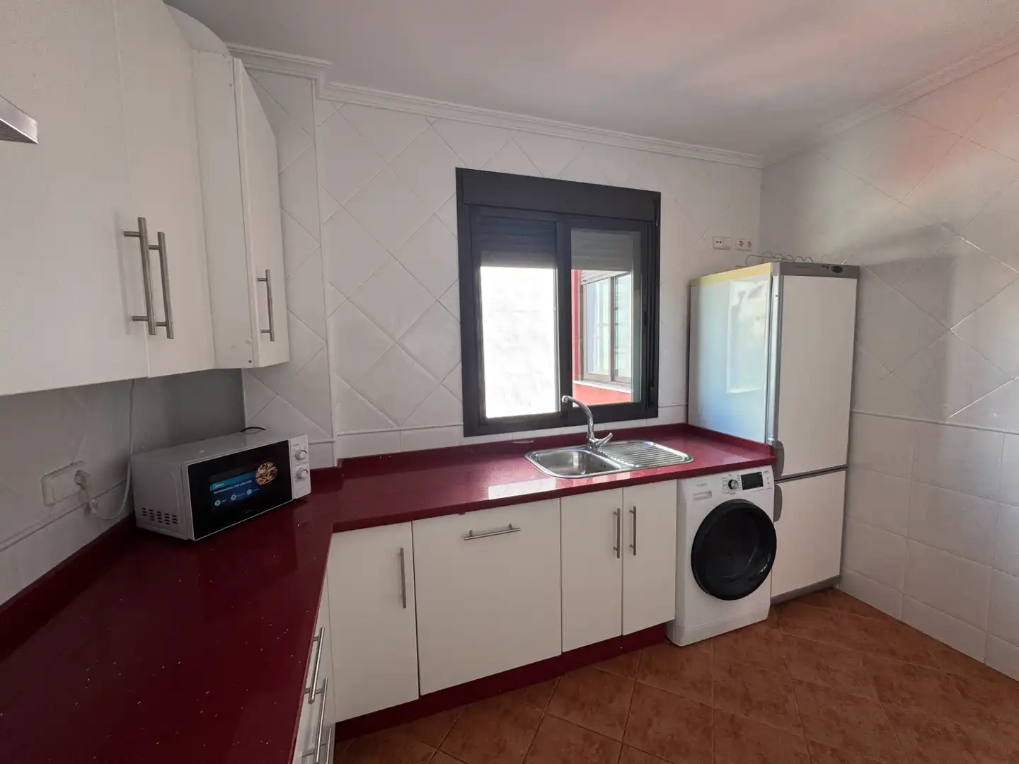 Küche von Dachboden zur Miete in Alcalá de Guadaira mit Klimaanlage, Terrasse und Ofen