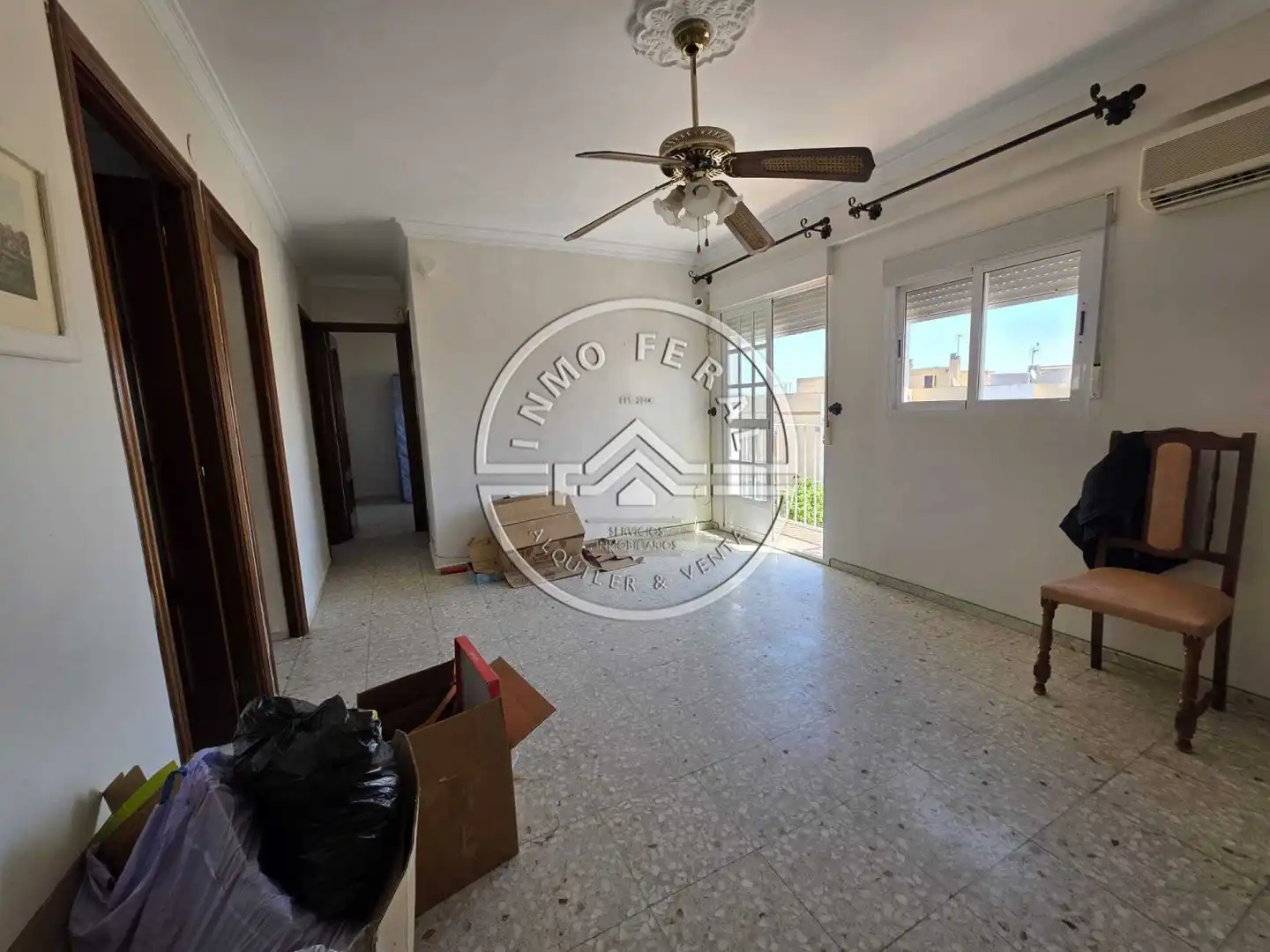 Living room of Flat for sale in Écija  with Air Conditioner, Heating and Balcony