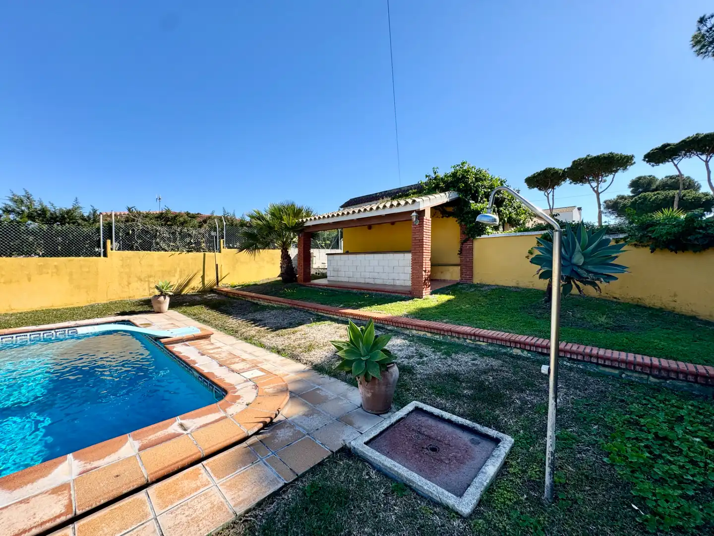 Jardín de Casa o chalet en venta en Chiclana de la Frontera con Aire acondicionado, Calefacción y Jardín privado