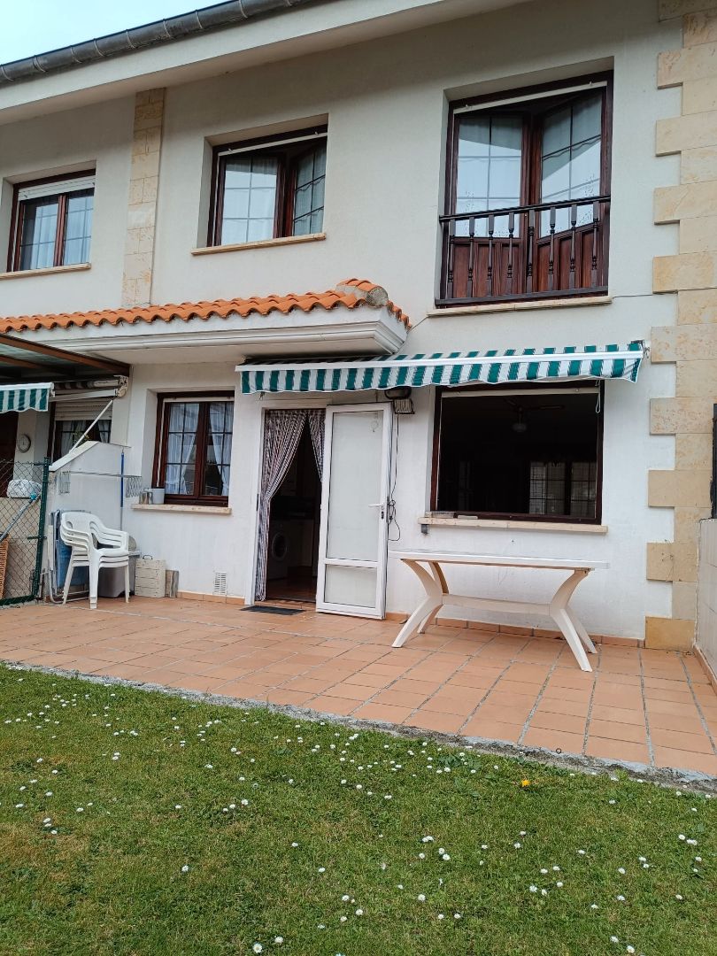 Casa o xalet en venda a Barrio la Hoya, 72