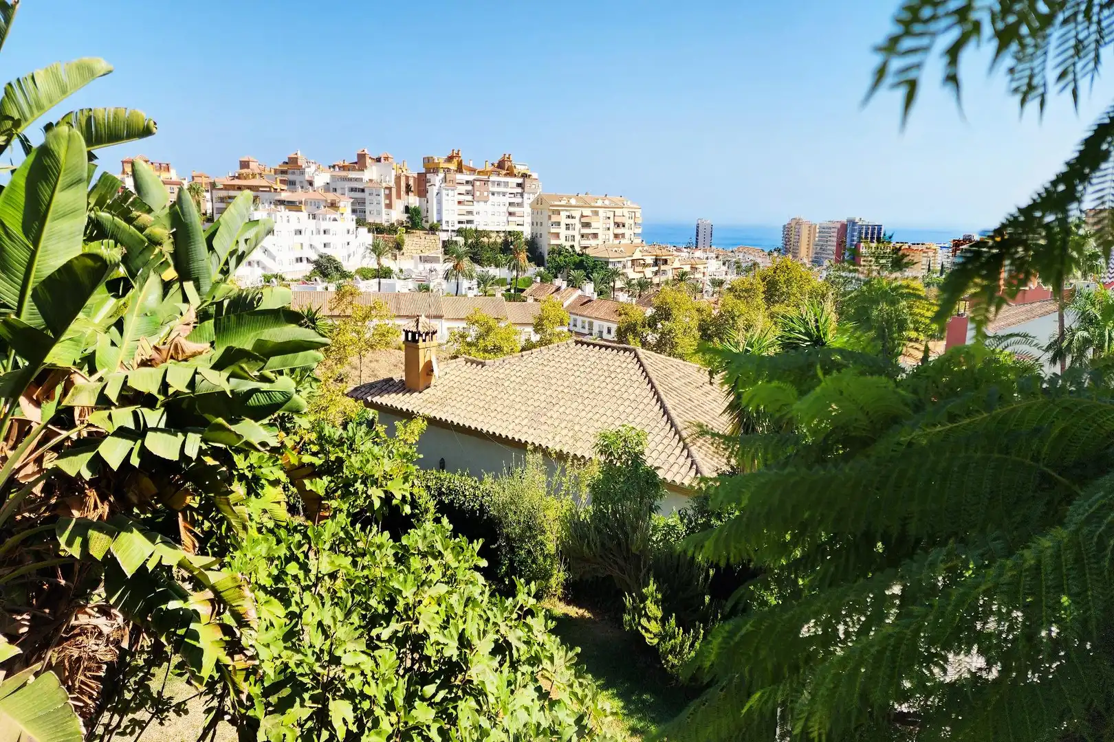 Jardí de Casa o xalet en venda en Benalmádena amb Aire condicionat, Calefacció i Jardí privat