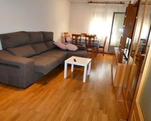 Sala d'estar de Pis de lloguer en Zamora Capital  amb Calefacció, Parquet i Terrassa