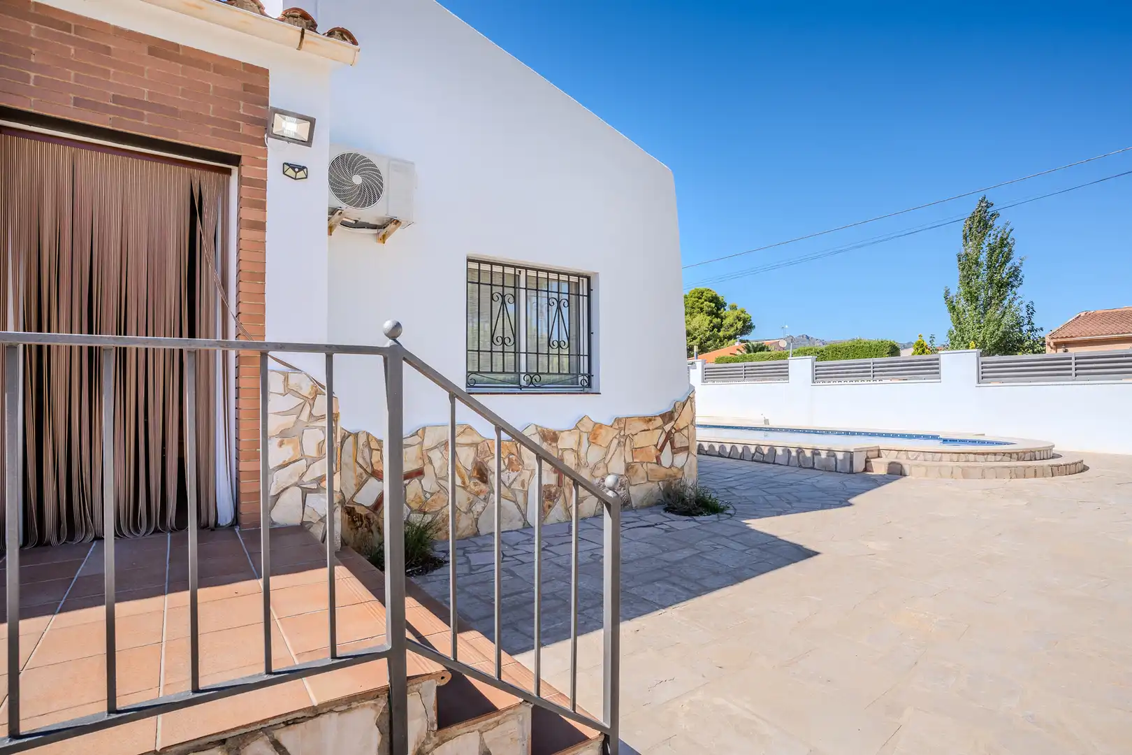 Vista exterior de Casa o chalet en venta en L'Ametlla de Mar  con Aire acondicionado, Calefacción y Terraza