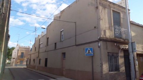 Casa en venta en Almazora  Almassora, 6 dormitorios.