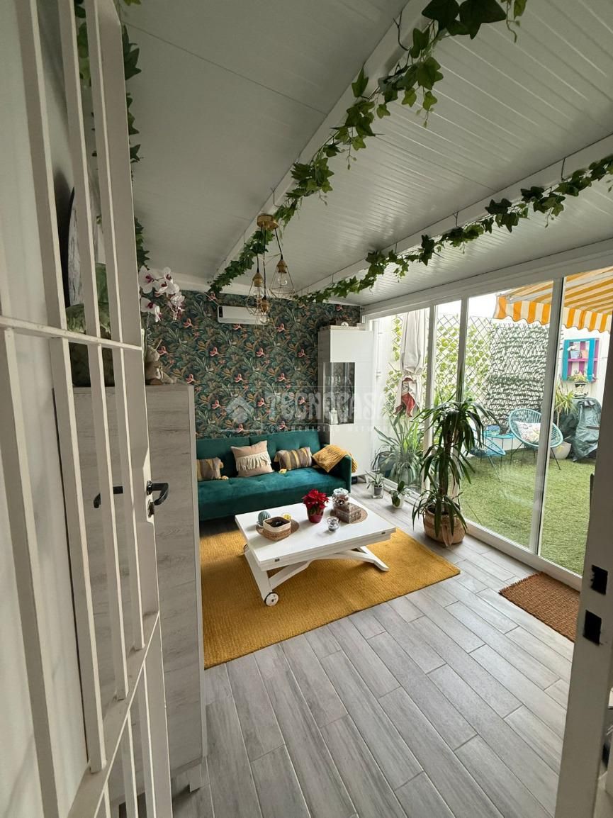 Sala d'estar de Pis en venda en Conil de la Frontera amb Terrassa