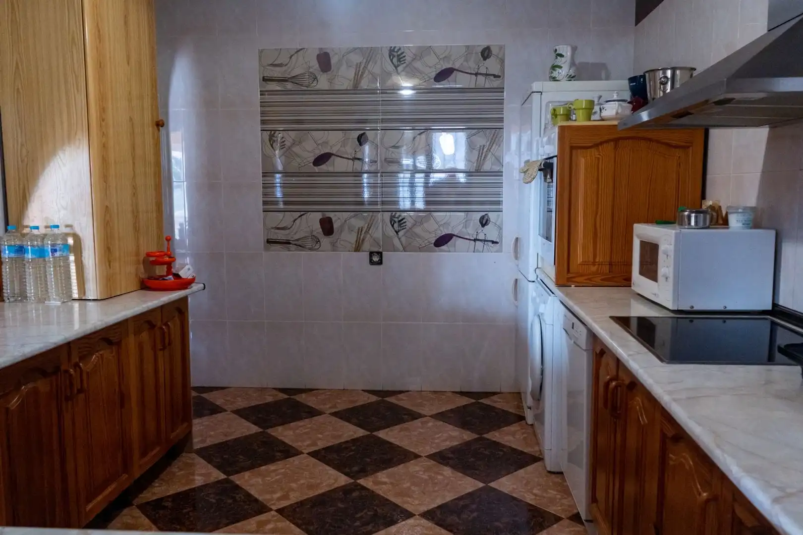 Cuina de Casa o xalet en venda en Marbella amb Terrassa