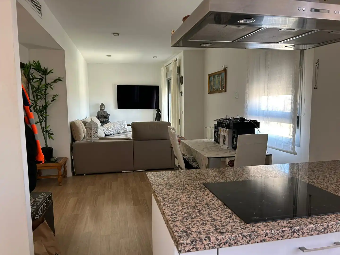 Sala de estar de Piso en venta en Tomares con Aire acondicionado, Terraza y Amueblado