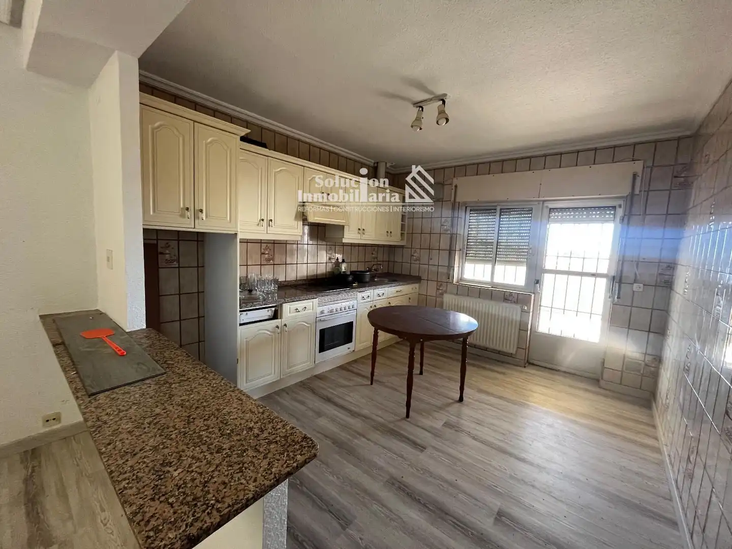 Kitchen of Flat for sale in Cantalapiedra  with Heating, Storage room and Furnished