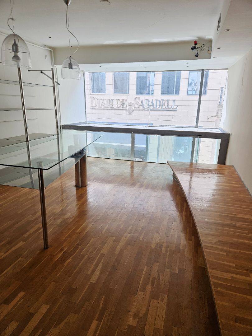 Building for sale in Sabadell