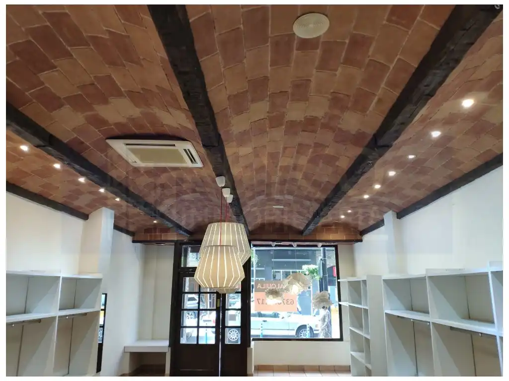 Local comercial de lloguer a Oeste, imagen 4