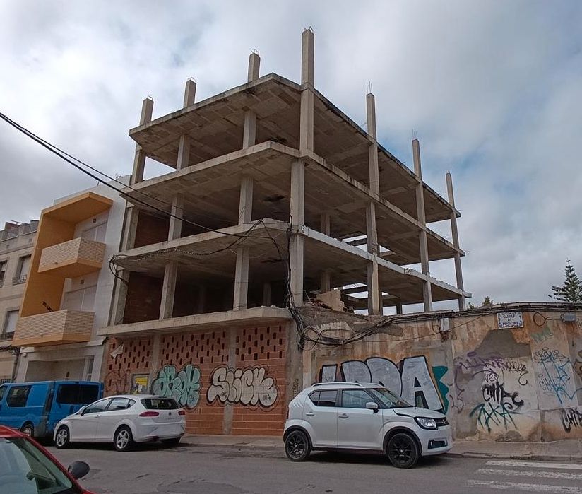 Vista exterior de Edifici en venda en Benicarló