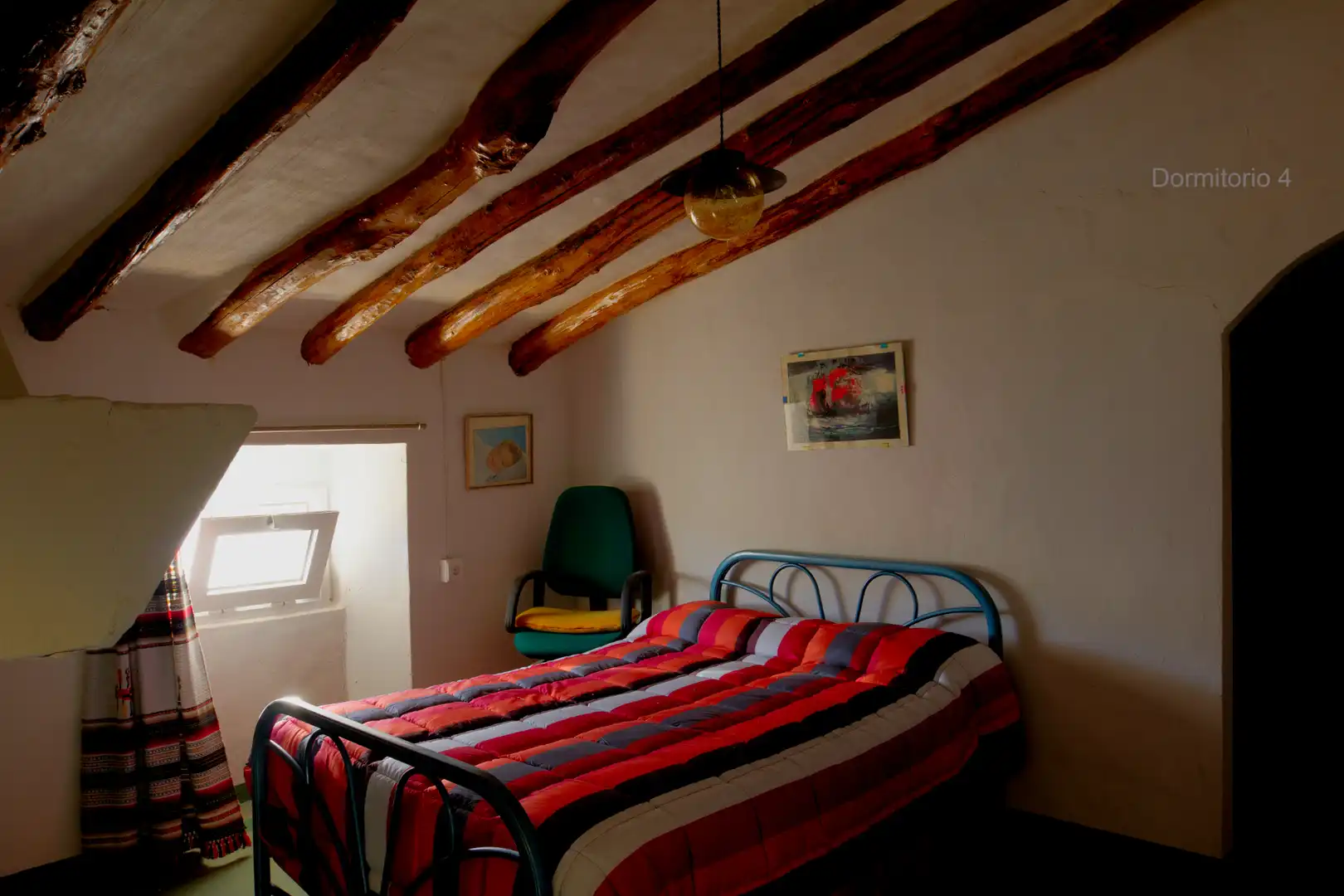 Dormitori de Casa o xalet en venda en Cuevas del Campo amb Moblat, Forn i TV