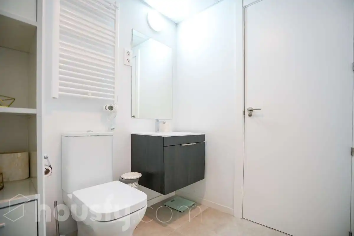 Badezimmer von Dachboden zum Verkauf in Rivas-Vaciamadrid mit Klimaanlage, Heizung und Parkett