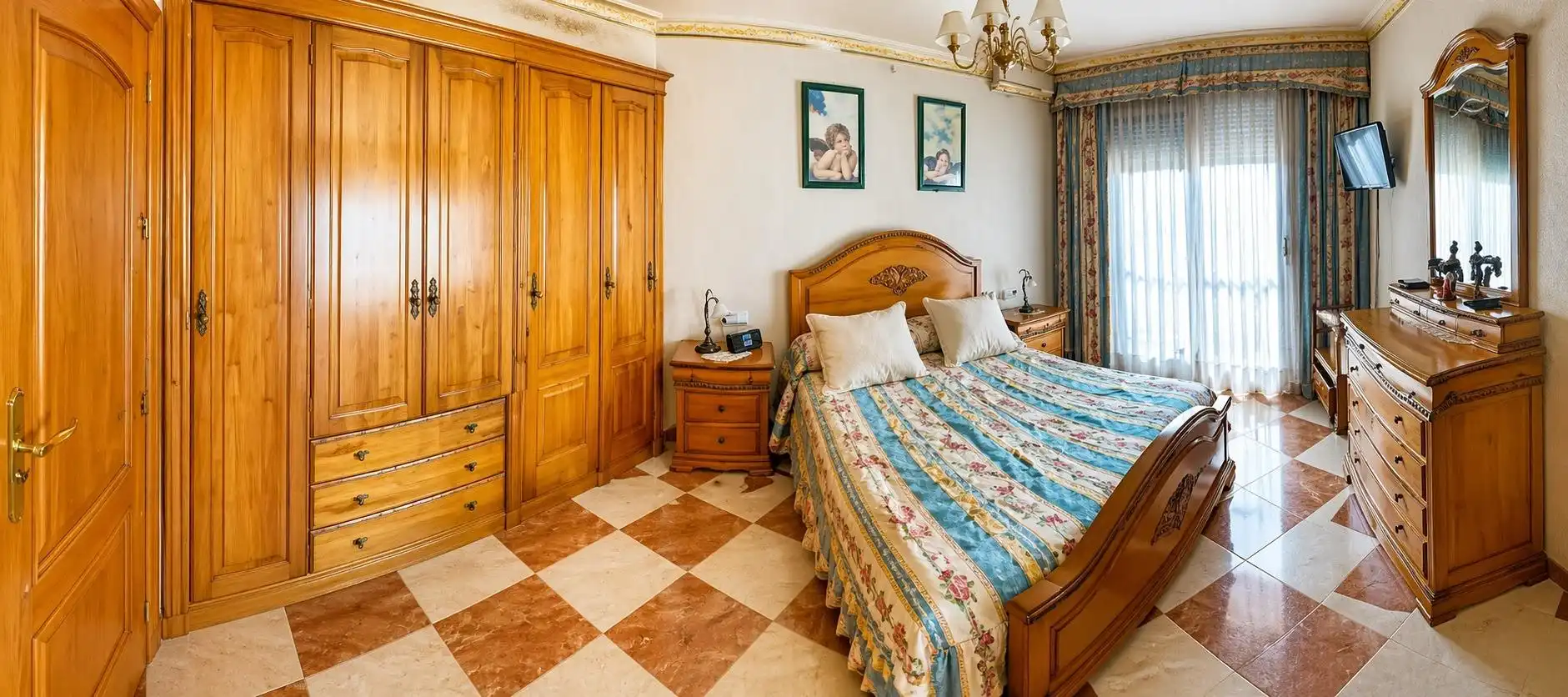 Adosado con terraza en venta en Ceutí