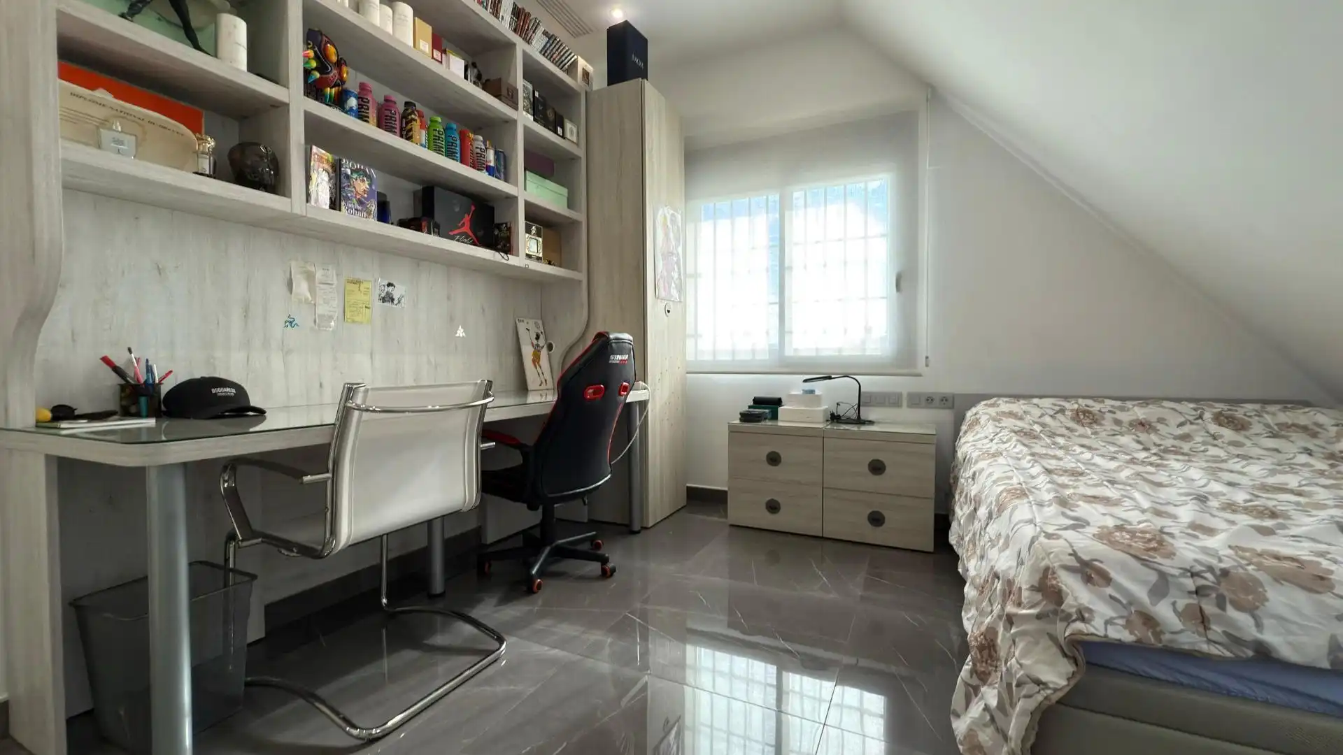 Habitación de Casa o chalet en venta en Sant Joan d'Alacant con Aire acondicionado, Calefacción y Jardín privado