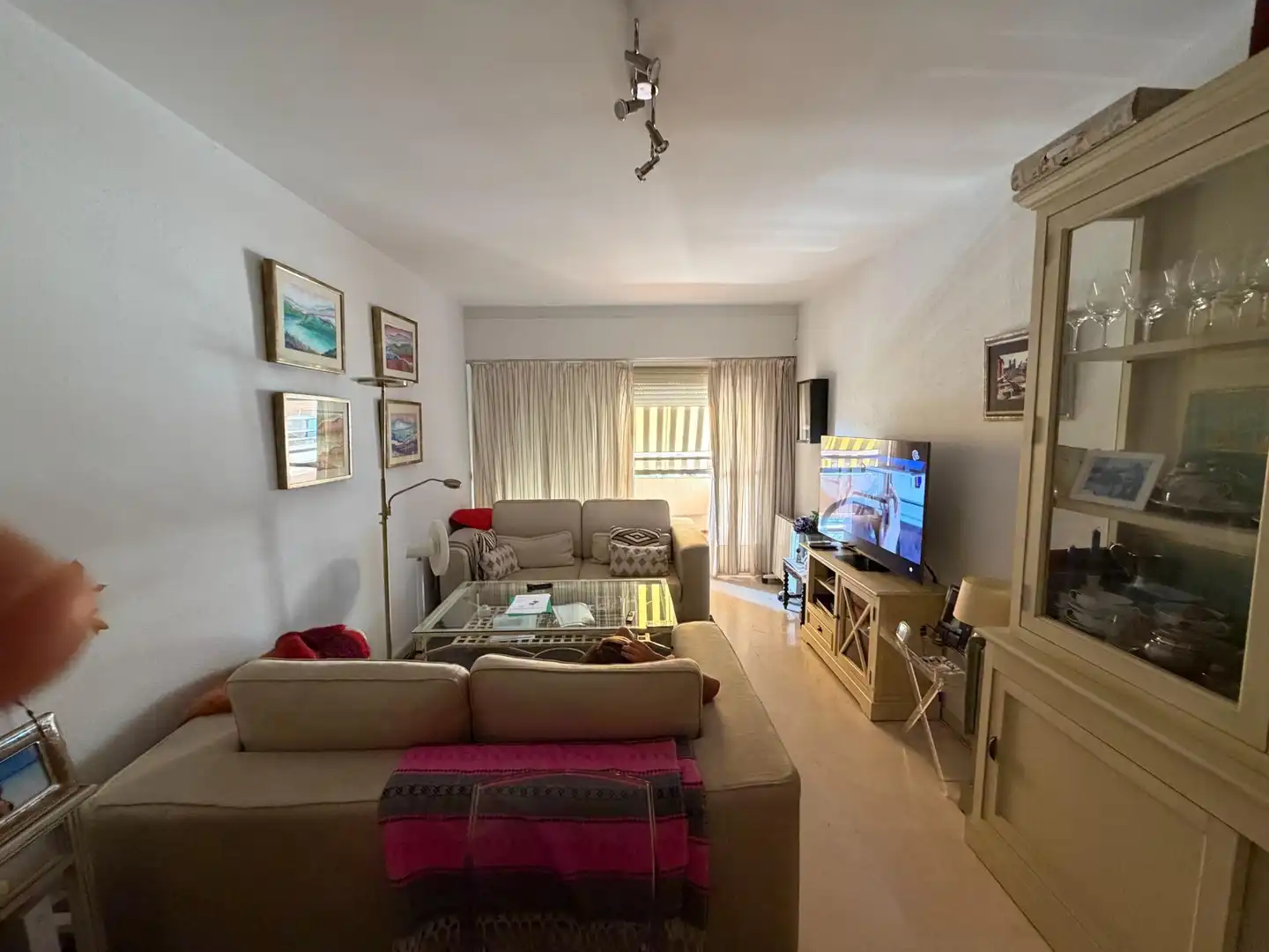 Sala d'estar de Pis de lloguer en Sevilla amb Aire condicionat i Terrassa