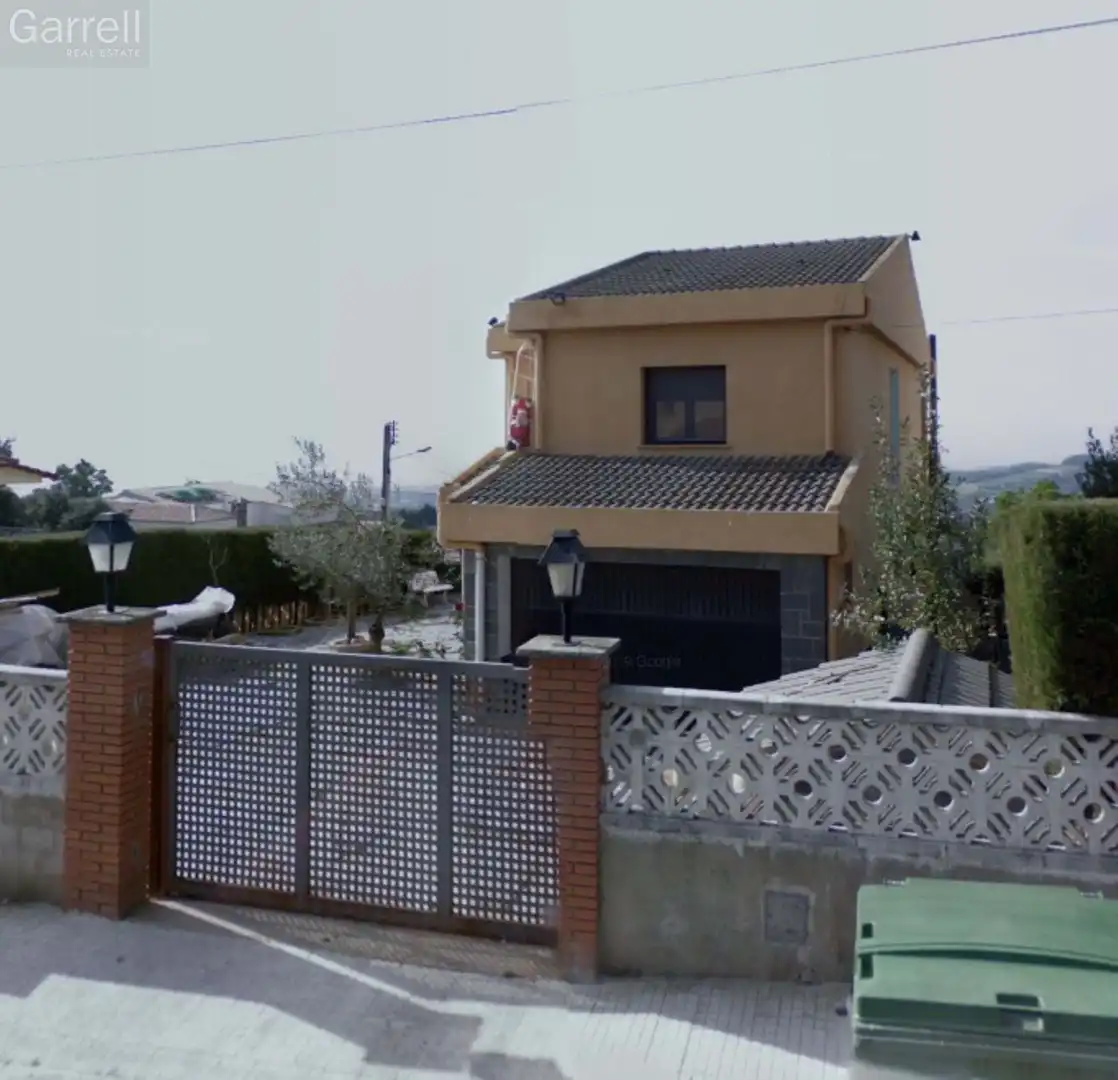 Detached house with pool for sale in AV CAN VOLART 
 CANOVES I SAMALUS (BARCELONA), imagen 3