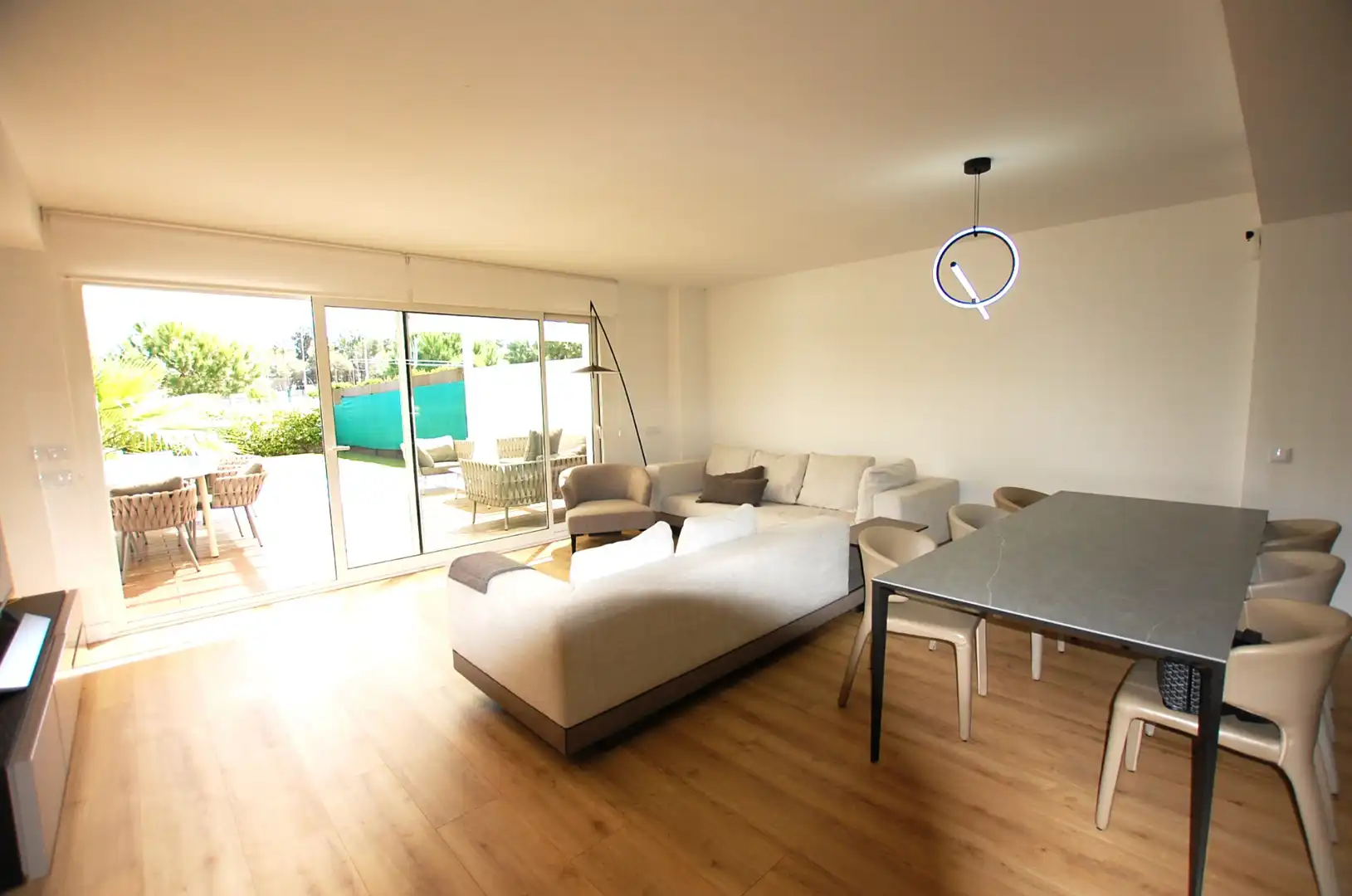 Living room of Detached homes for rent in Gavà  with Air Conditioner, Heating and Private garden