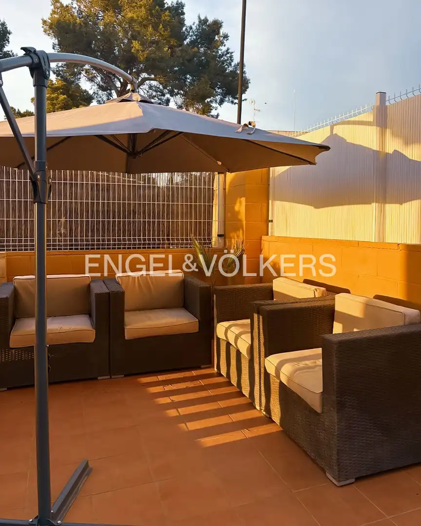 Terraza de Casa o chalet de alquiler en Torrent con Aire acondicionado, Calefacción y Jardín privado