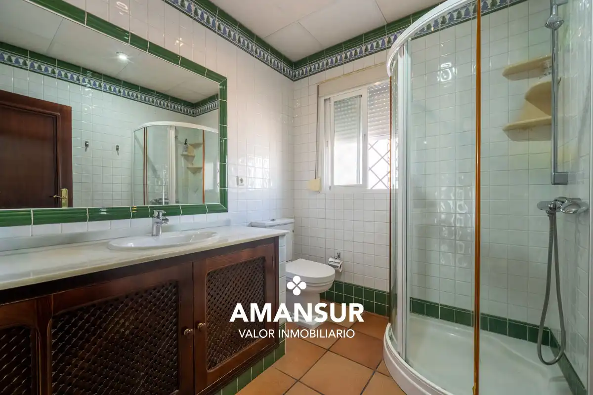 Bathroom of Flat for sale in Huelva  with Heating, Terrace and Storage room