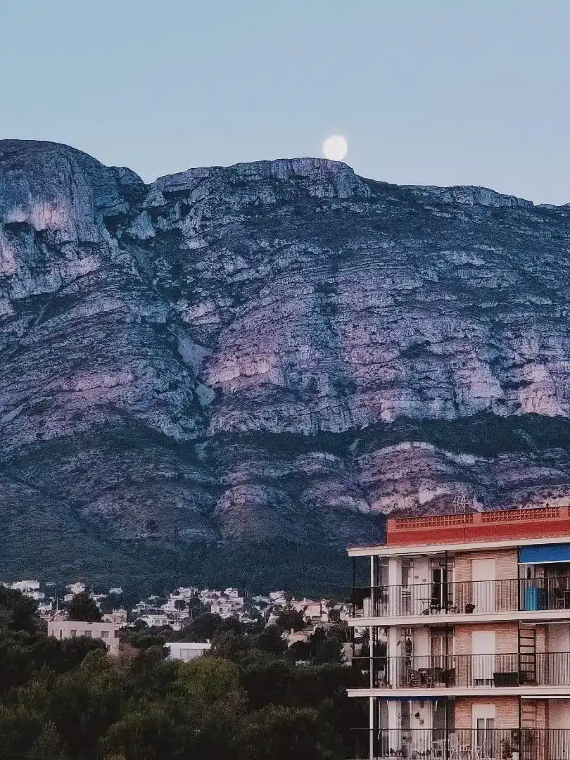 Exterior view of Apartments for rent in Las Rotas / Les Rotes