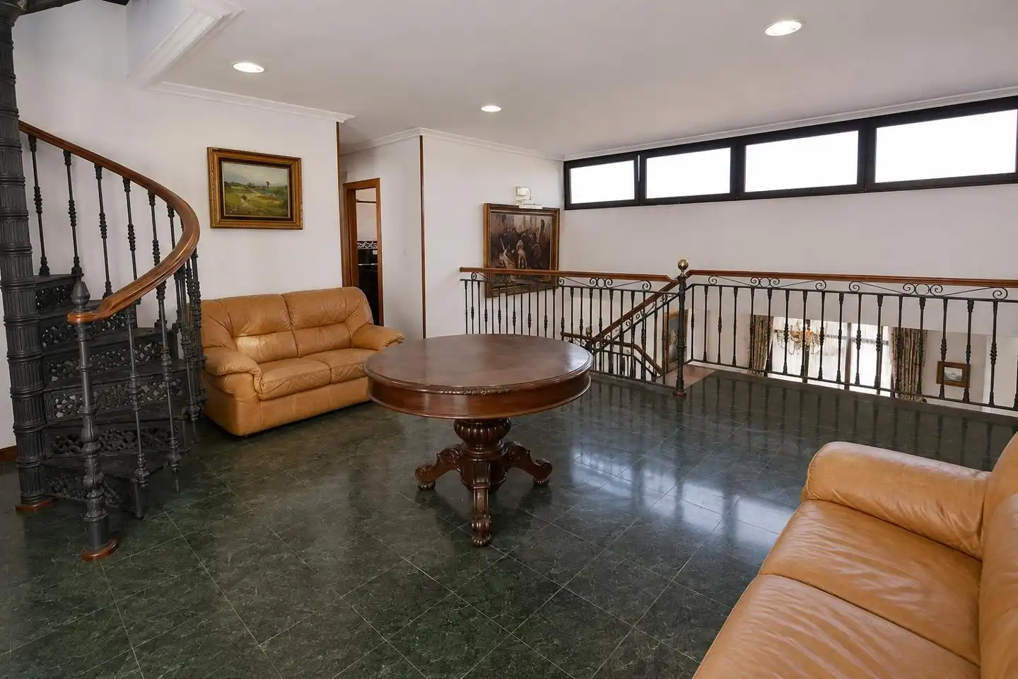 Sala de estar de Casa o chalet en venta en Alcazarén con Calefacción, Jardín privado y Trastero