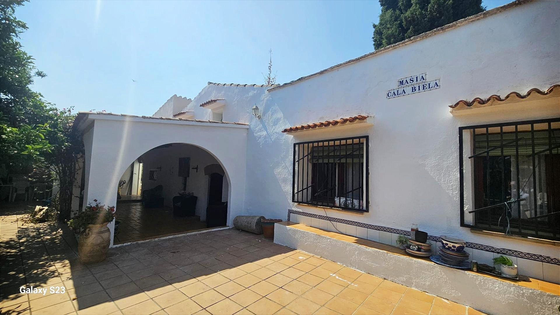 Exterior view of House or chalet for sale in Valls  with Terrace and Swimming Pool