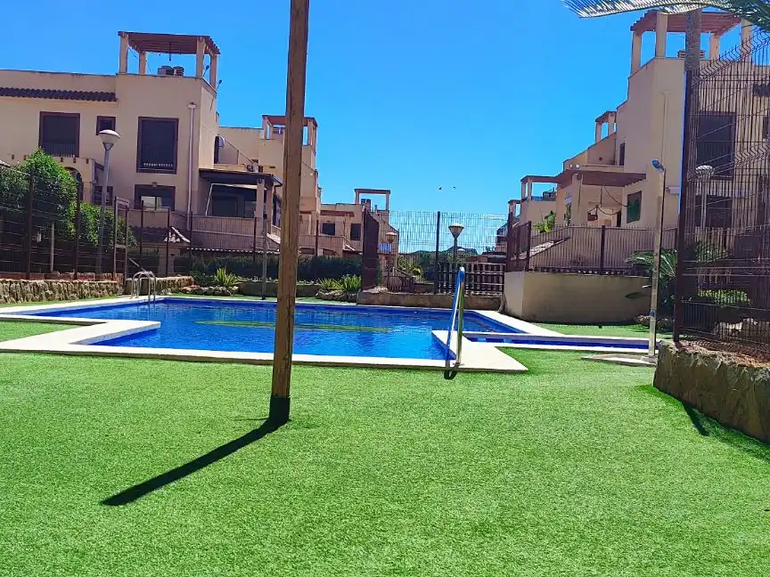 Piscina de Àtic de lloguer en Águilas amb Aire condicionat, Calefacció i Jardí privat