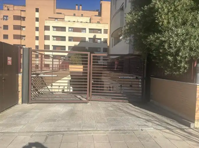 Einzelparkplatz zum Verkauf in Viaje de Aguas 2, imagen 3