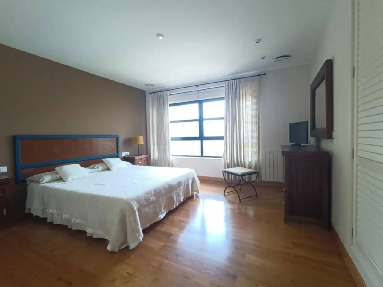 Habitación de Casa o chalet en venta en Petrer con Aire acondicionado, Calefacción y Jardín privado