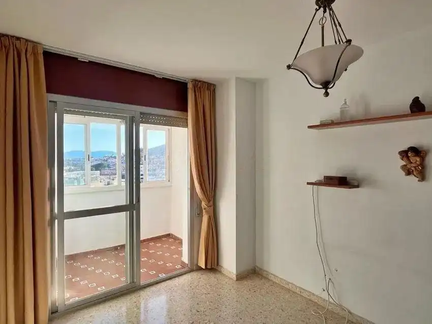 Dormitori de Apartament en venda en Rincón de la Victoria amb Terrassa, Balcó i Piscina comunitària