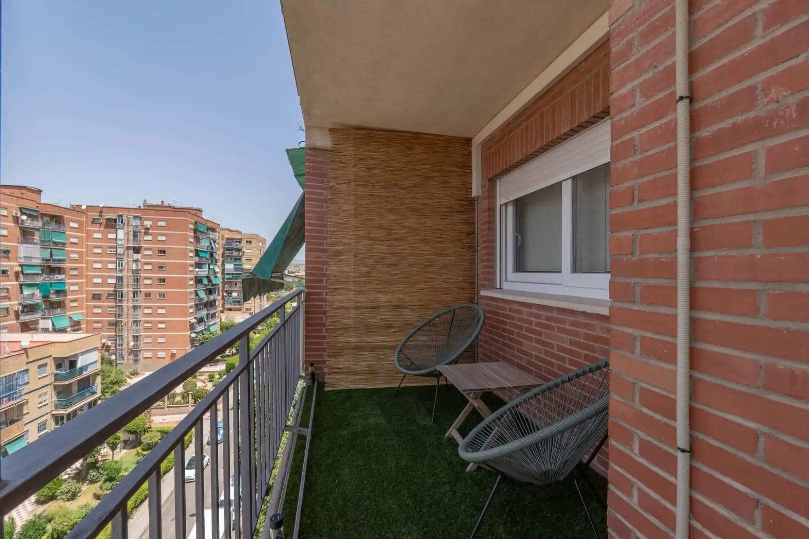 Terrassa de Pis de lloguer en Granada amb Aire condicionat, Calefacció i Jardí privat