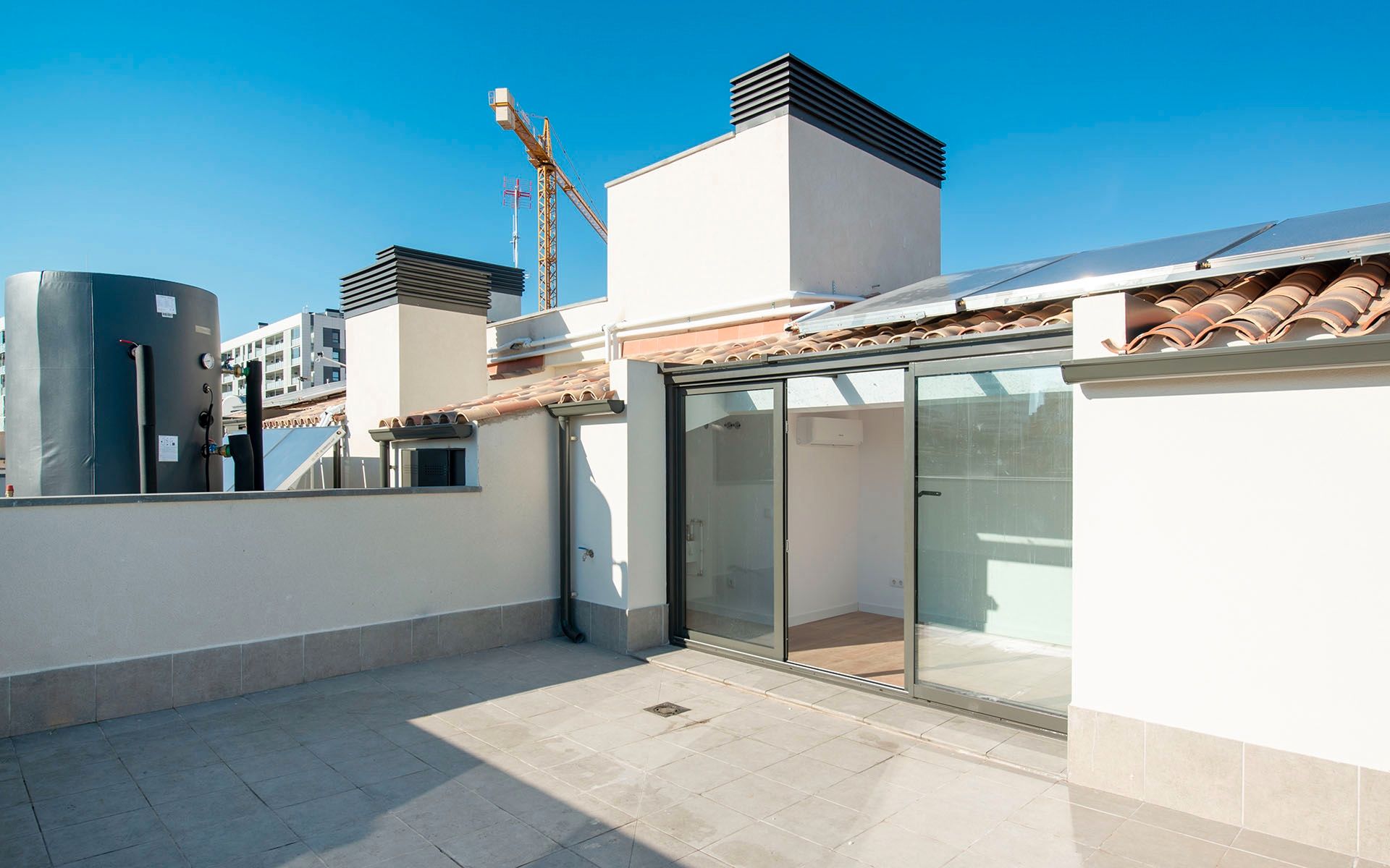 Exterior view of Duplex for sale in Badalona  with Air Conditioner, Heating and Private garden