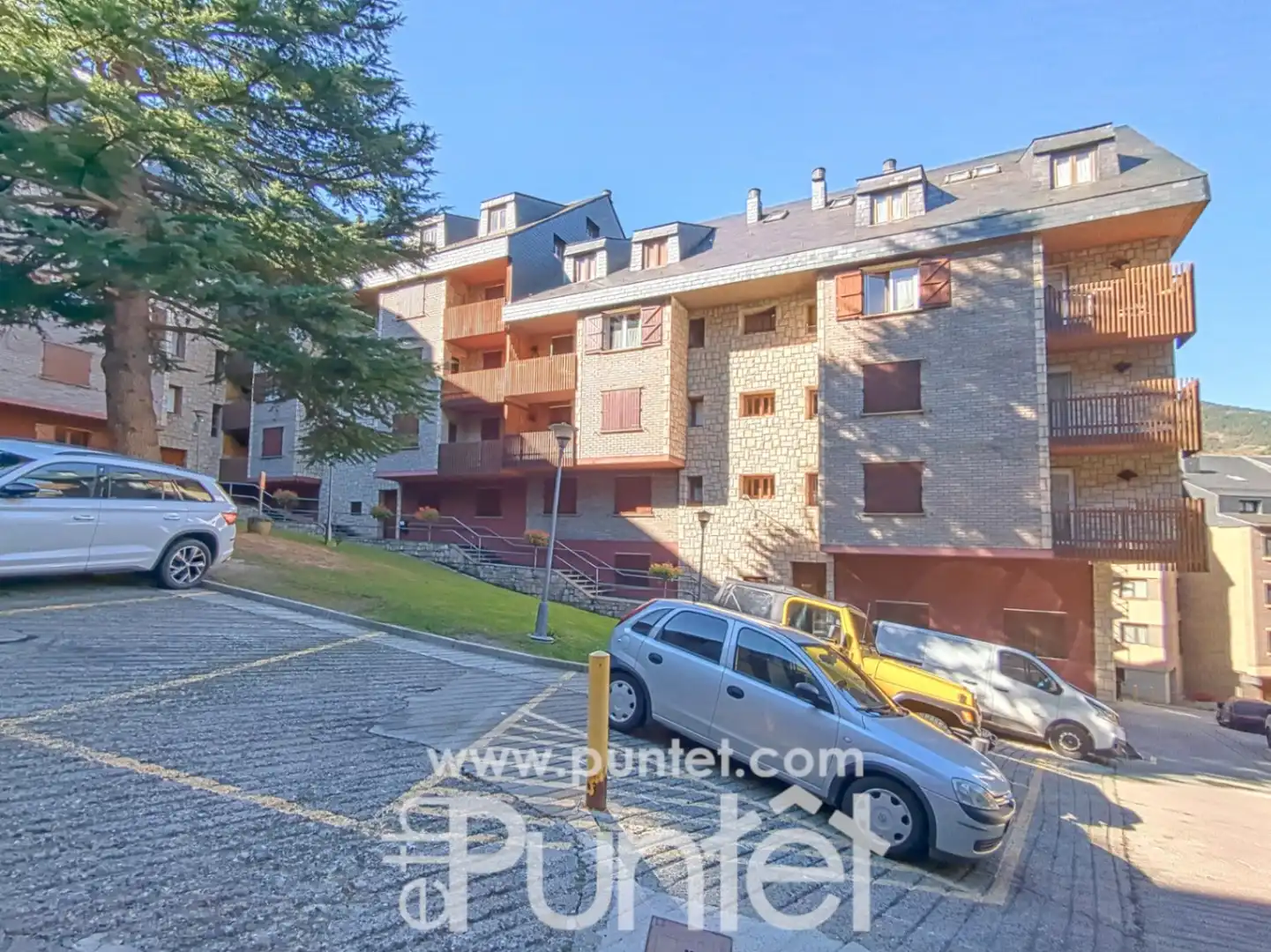 Vista exterior de Dúplex en venta en Vielha e Mijaran con Calefacción, Piscina y Amueblado