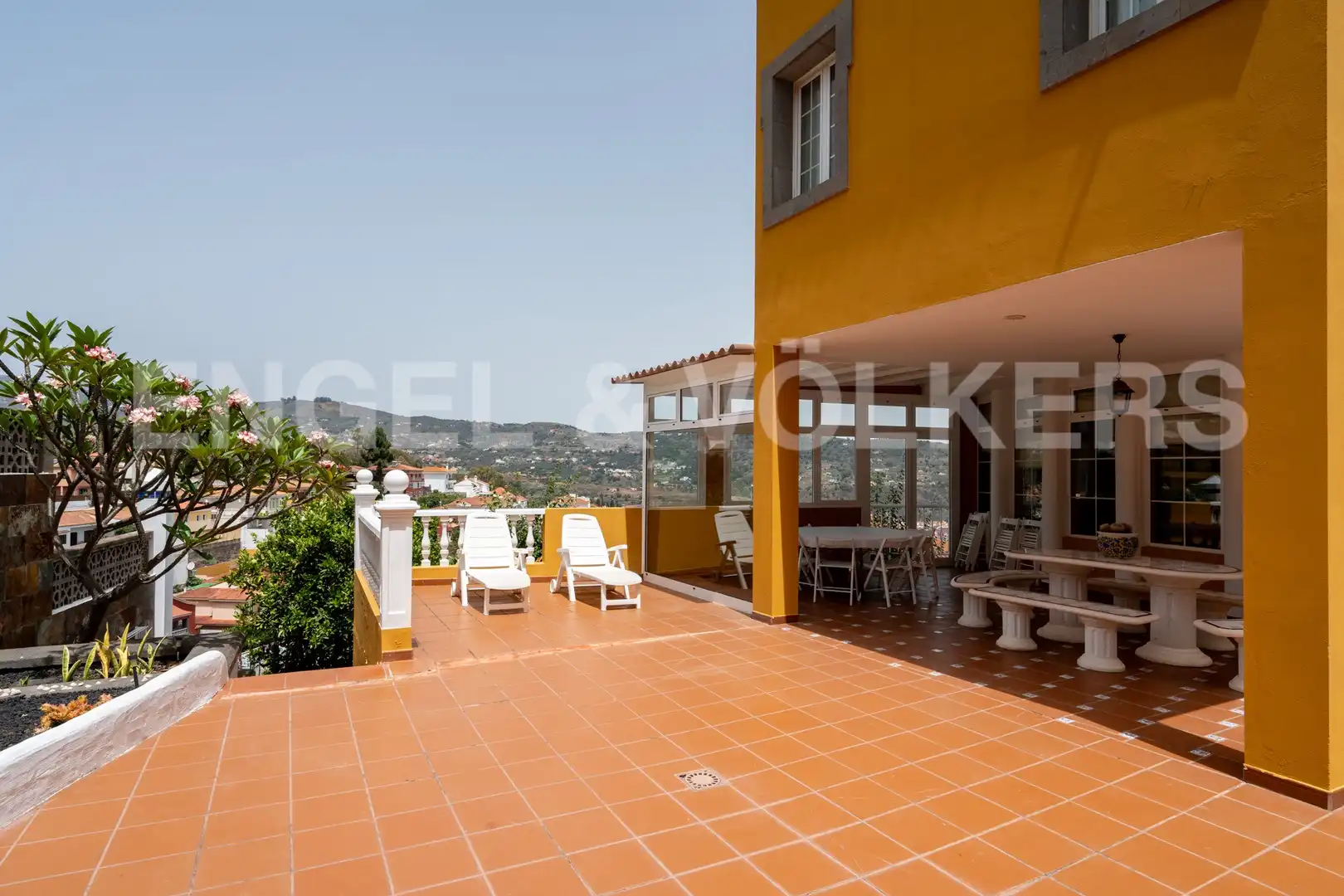 Terrassa de Casa o xalet en venda en Santa Brígida amb Calefacció, Jardí privat i Moblat