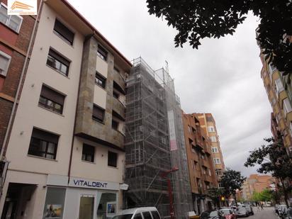 Exterior view of Flat for sale in Valladolid Capital  with Heating