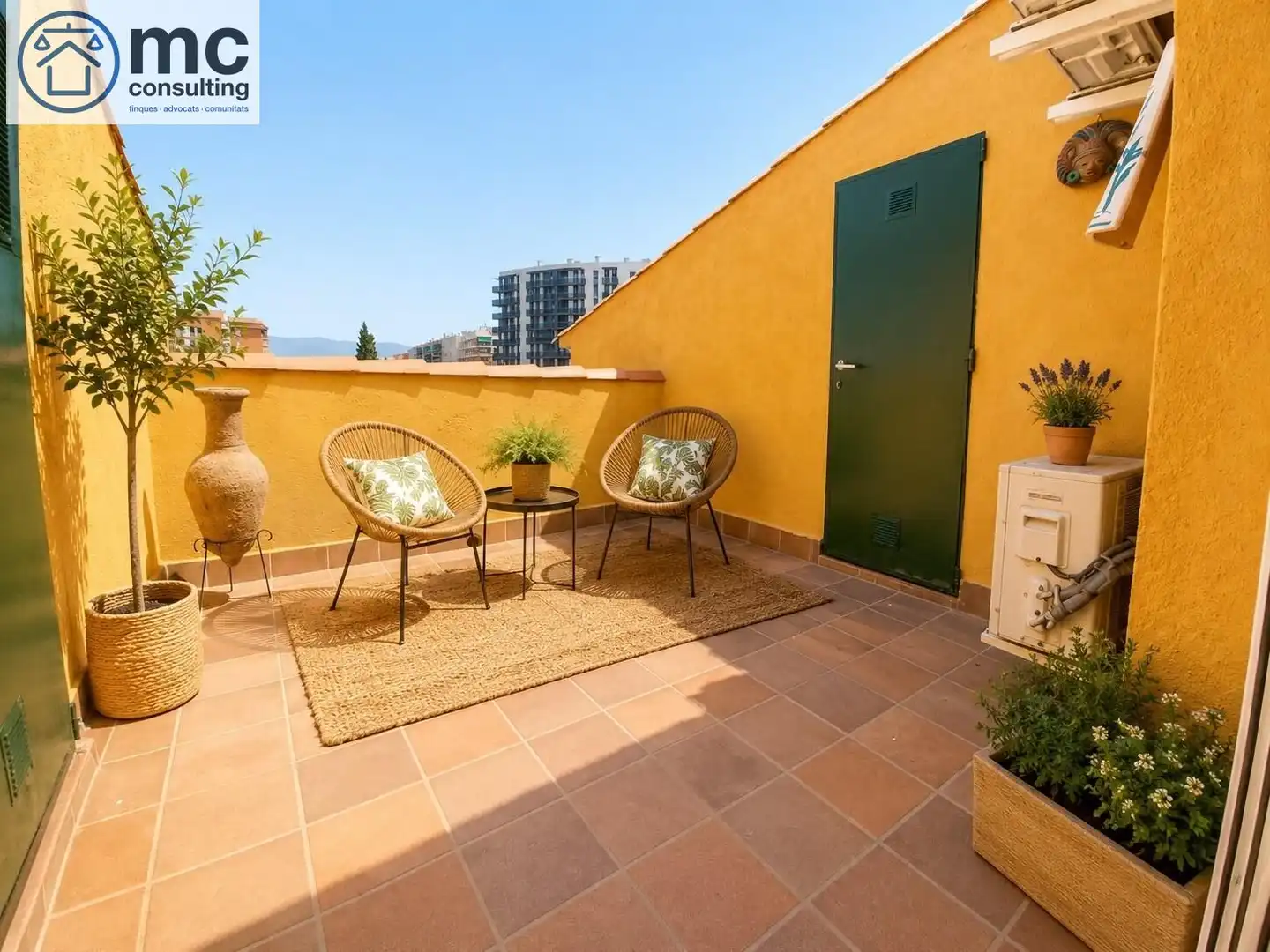 Casa amb terrassa en venda a Joan Prim, imagen 3