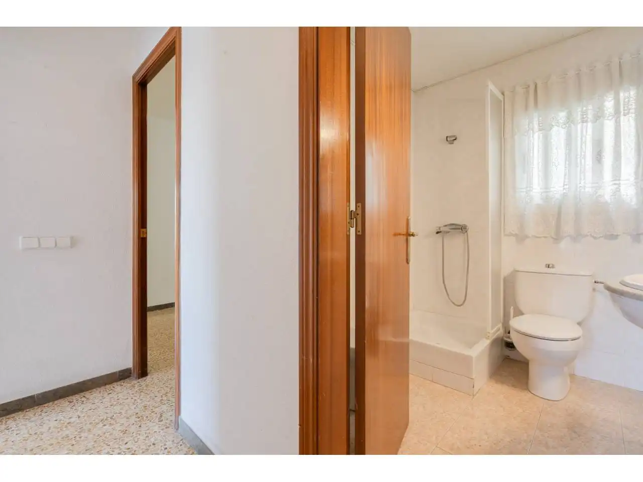 Bathroom of Flat for sale in Terrassa  with Heating and Balcony