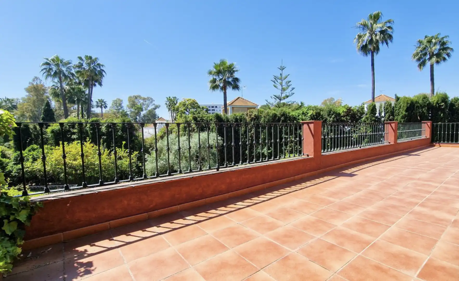 Villa con terrazza in vendita a Nueva Andalucía, imagen 37