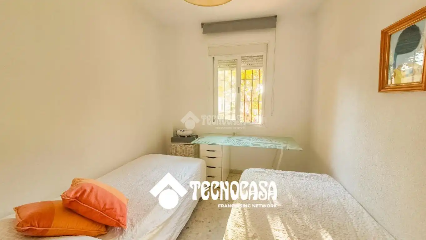 Dormitori de Pis en venda en Chipiona amb Aire condicionat, Calefacció i Terrassa