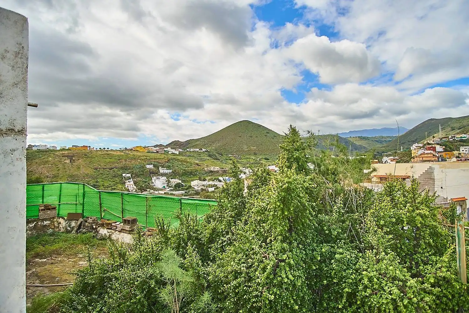 Vista exterior de Finca rústica en venda en Las Palmas de Gran Canaria amb Jardí privat, Terrassa i Traster