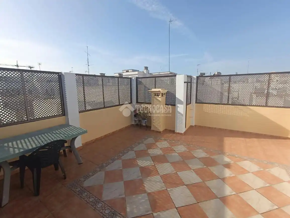 Terrassa de Dúplex en venda en Sevilla amb Aire condicionat, Terrassa i Moblat