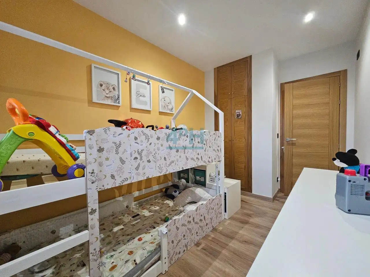 Habitación de Piso en venta en Ourense Capital  con Aire acondicionado, Calefacción y Trastero