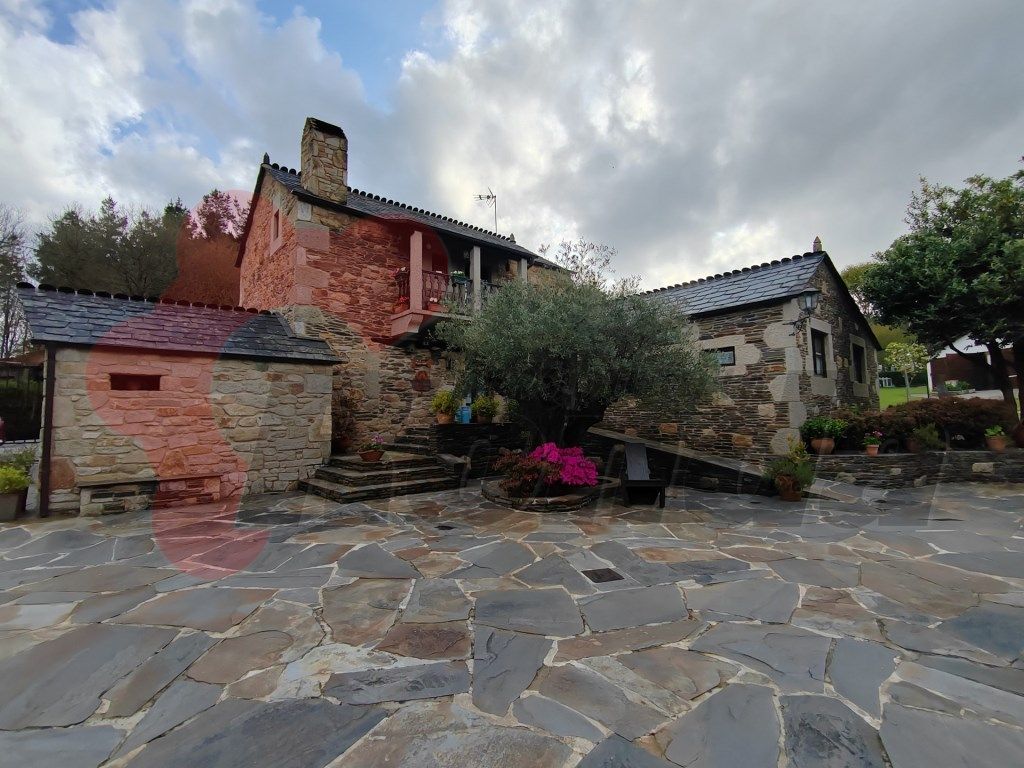 Vista exterior de Casa o xalet en venda en Rábade amb Jardí privat, Terrassa i Piscina