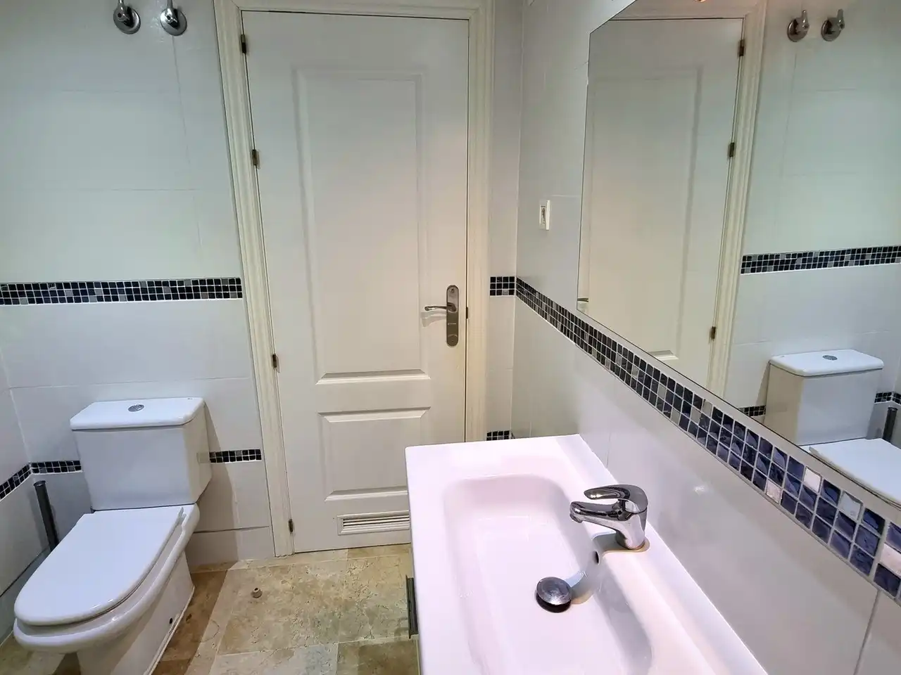 Baño de Apartamento en venta en Mijas con Aire acondicionado, Terraza y Piscina